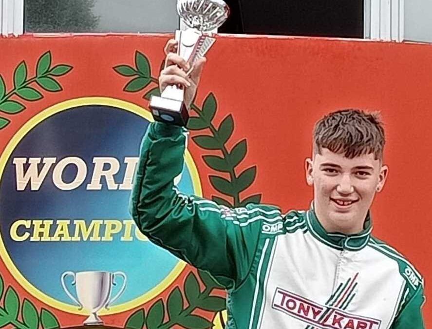 Éxito del piloto herreño y vecino de nuestro municipio Aimar Fariña en la gala de campeones de la federación de automovilismo de Las Palmas