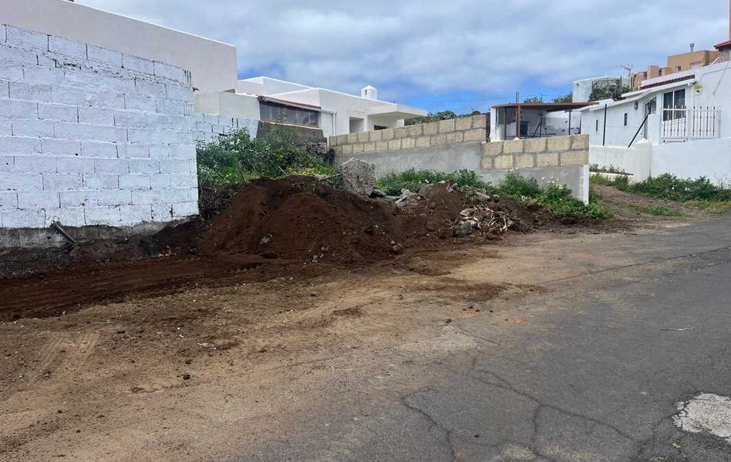 El Ayuntamiento de Valverde ensancha la vía en la plaza de Echedo